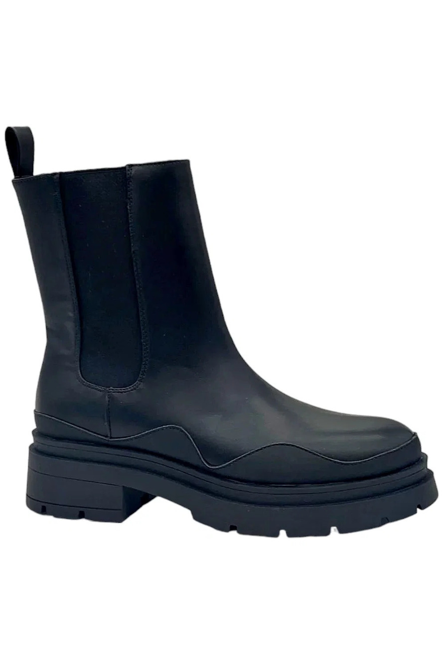 Wild Pair Women's Grayce Chelsea Lug Booties Black - Medium